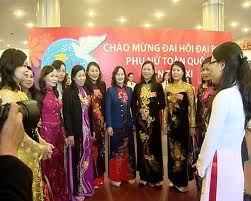 នារីភាគកណ្តាលឆ្ពោះទៅមហាសន្និបាតតំណាងនារីទូទាំងប្រទេសលើកទី១១